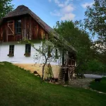 Traditional Slovenian Kozjanska Domacija 1817 Unesco Mab Dobje pri Planini