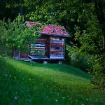 Traditional Slovenian Kozjanska Domacija 1817 Unesco Mab Apartment